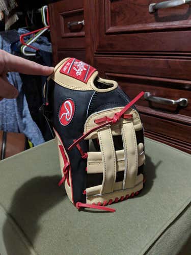 Rawlings Heart of the Hide Glove Adult
