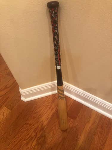 Marrucci Wood Bat