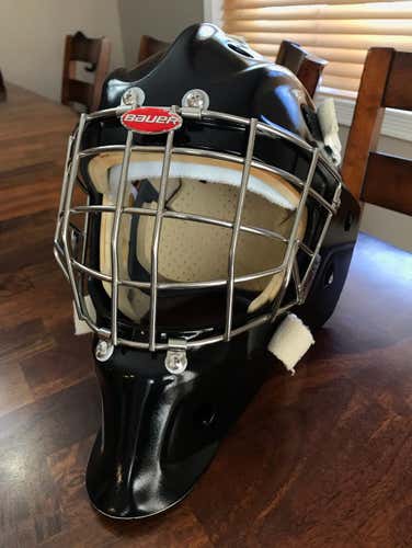Bauer Profile 950 Senior Goalie Mask 22” - 23.4”