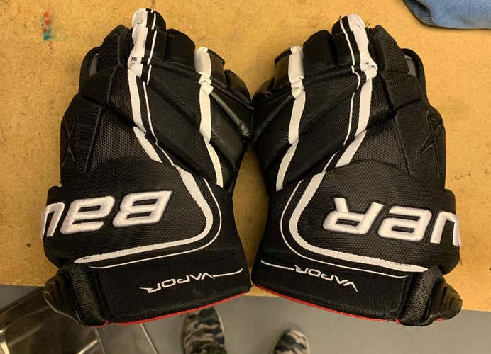 Bauer 1X lite Hockey Gloves- Black 14”