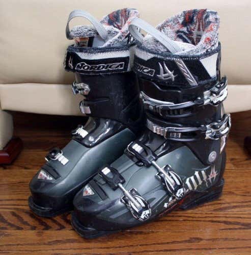NORDICA HOT ROD 75 SKI BOOTS SIZE 26.5 MEN SIZE 8.5