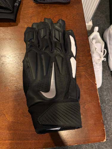 Nike D-Tack Padded Lineman Gloves Large