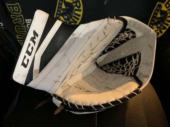 CCM Extreme Flex 860 Goalie Catch Glove Reg. Sr.