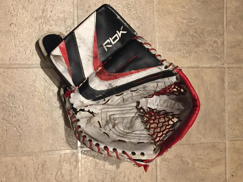 Regular Senior Reebok 6k Glove