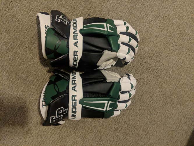 Great condition Custom command pros