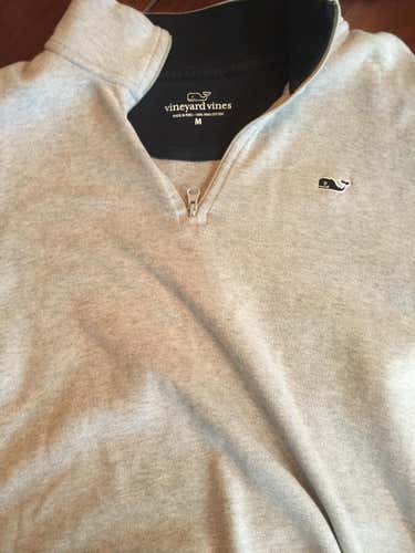 Vineyard vines 1/4 zip medium