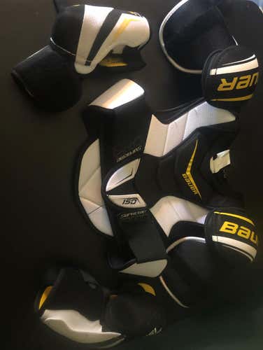 Bauer 150 Shoulder/Elbow Pad Set