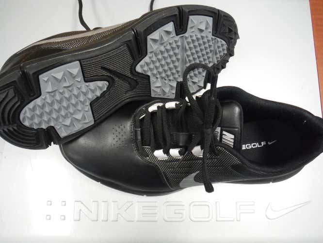 New Men's Nike Explorer SL Spikeless Golf Shoes - 9.5W - Black