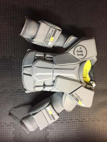 New Warrior Ritual G2 Classic Pro Goalie Chest and Arm Protector Goalie Chest Protector Senior