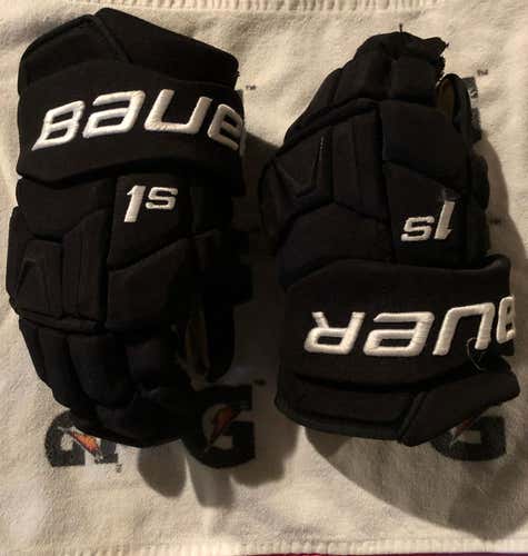 Pro Stock Bauer Supreme 1S Oskar Lindblom Flyers Gloves