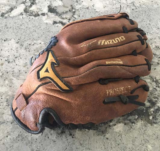 Mizuno Prospect Glove