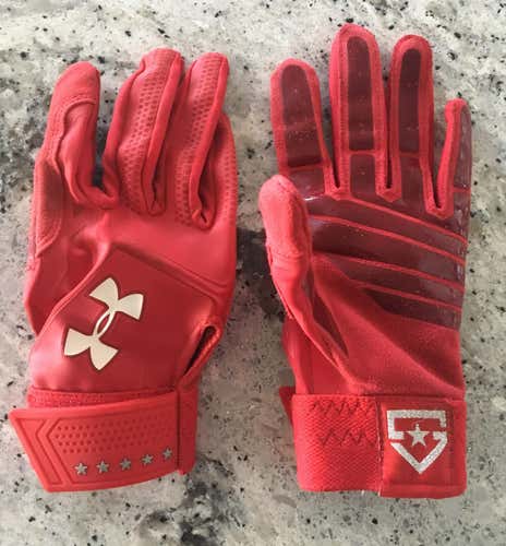 UnderArmor Heater Youth Batting Gloves