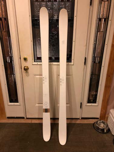 J Skis Whipit Invisibles