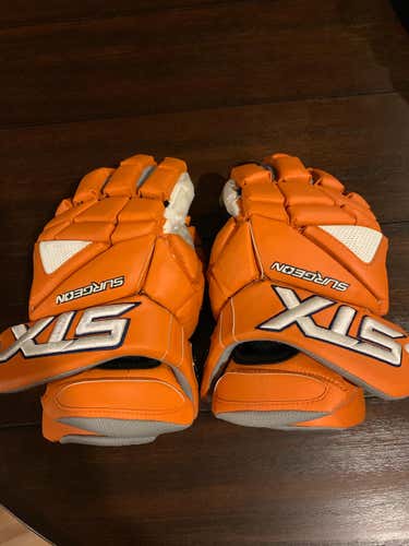 Syracuse STX Surgeon Gloves