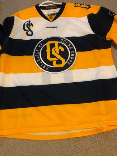 Bauer Grizzlies jersey