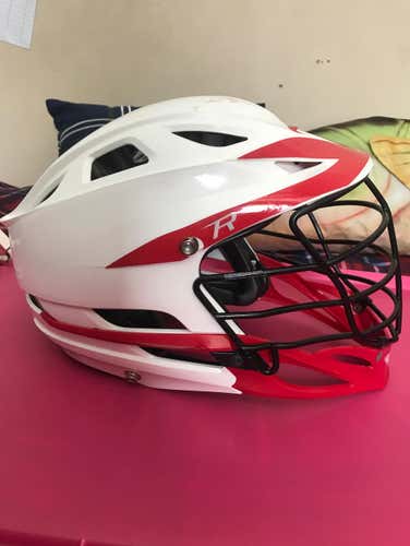 Cascade R Lacross White + Red