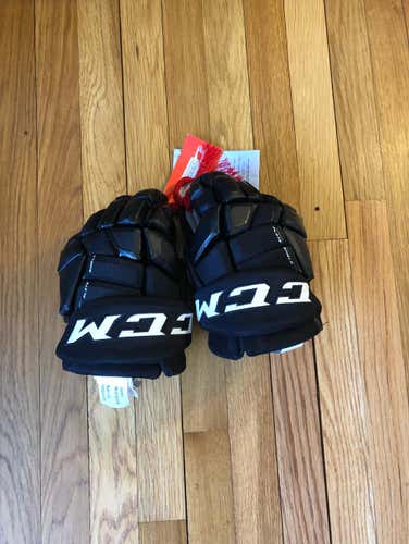 CCM QLT290 New Gloves Black 12”