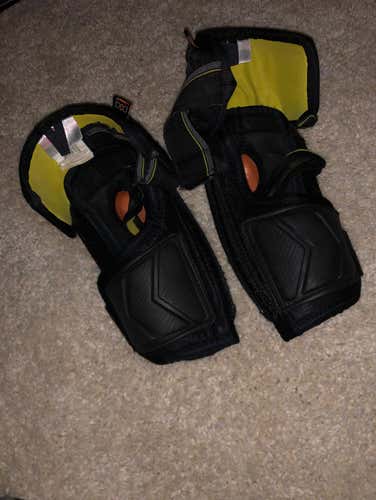 Ccm Tacks Elbow Pads
