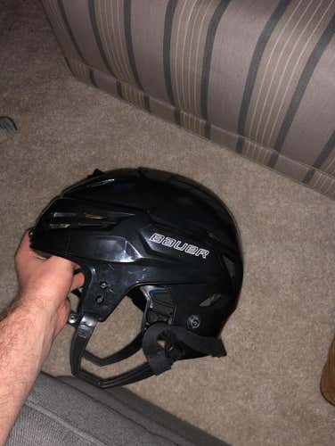 Bauer Reakt Large Helmet-never worn