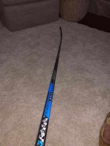 Bauer Nexus Senior Stick 77flex P88 Curve