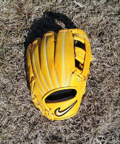 Nike Diamond Elite J Single Post Glove