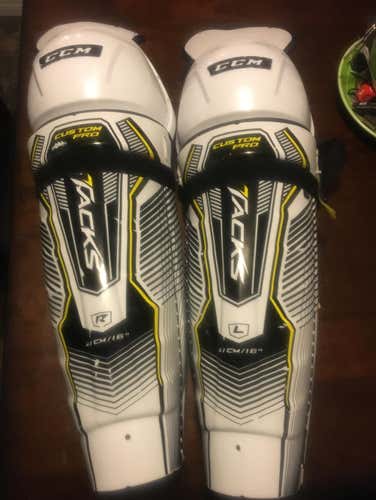 CCM Tacks Shin Pads