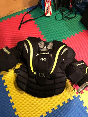 Vaughn Ventura T85 Senior Medium Chest Protector