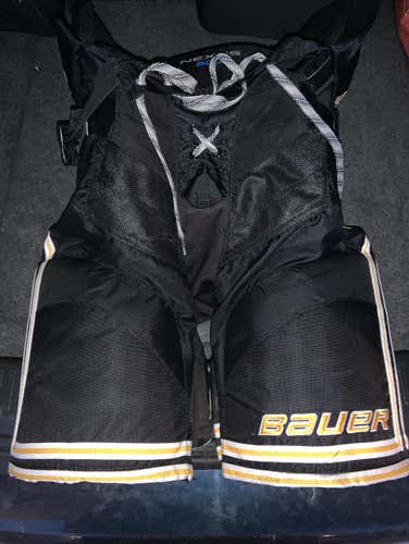 Bauer Nexus 800 Pants.  Senior Small.  Black/Gold