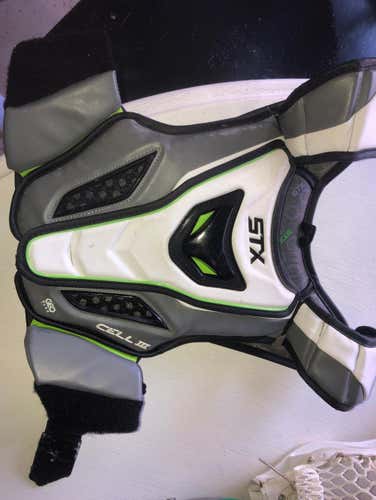 Medium STX Cell 3 Shoulder Pad