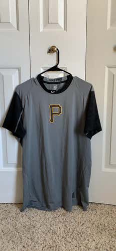 Men’s Game Used Pirates Shirt