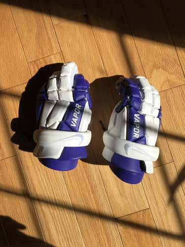 Nike Vapor 10” Gloves, like new