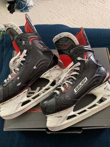 Bauer Vapor X800 Size 6
