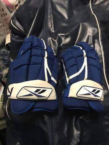 TORONTO MAPLE LEAFS PRO STOCK GLOVES