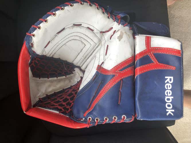 Reebok Revoke 9000 Sr glove