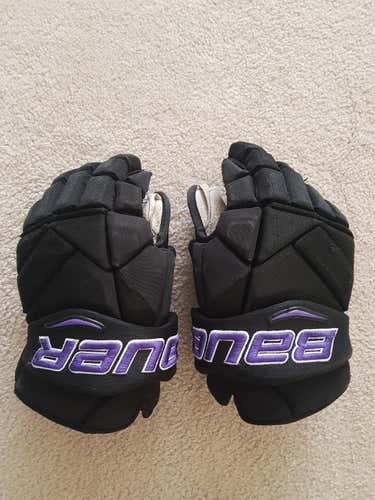 Pro Stock NCAA Minnesota State Gloves