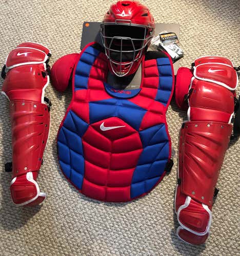 Brand New Pro Issue Nike Catchers Gear 17”
