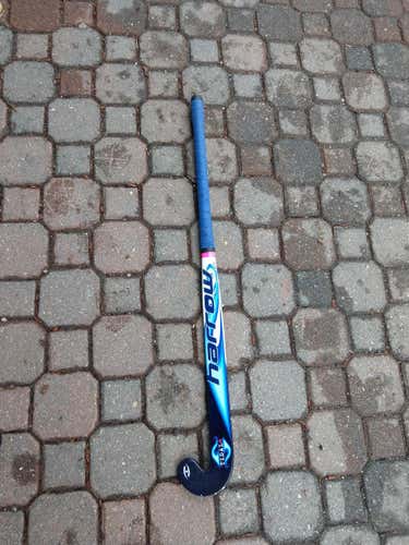 Harrow Tidal 9 field hockey stick