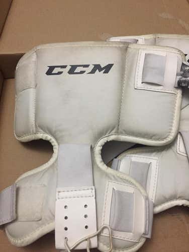 CCM Intermediate Thigh & Knee Guards