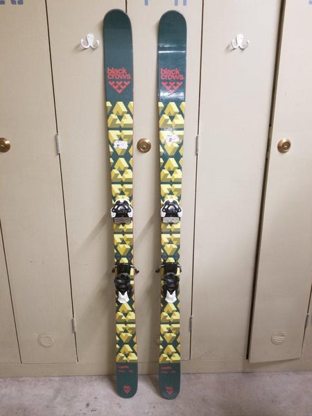 2016 Black Crows Captis 178cm with Attack 13 bindings