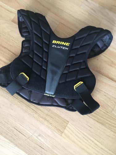 Brine Clutch Shoulder Pads