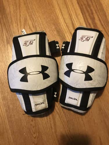 Under Armour Spectre Arm Pads