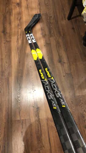 2 Pack - CCM Trigger 3D (Dress AS1) RH 80 Flex toe Curve