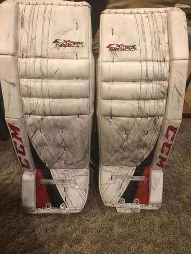 CCM Extreme Flex 500 Leg Pads