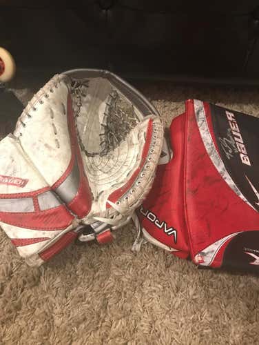 Bauer Jr Glove and blocker