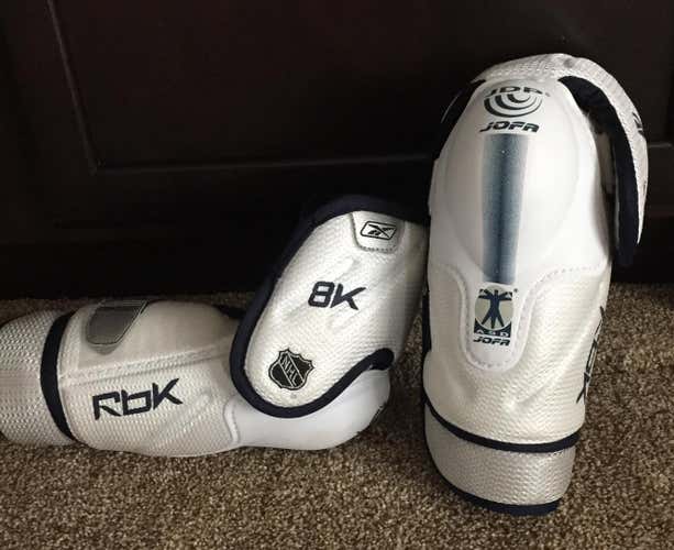 Reebok 8k Elbow Pads
