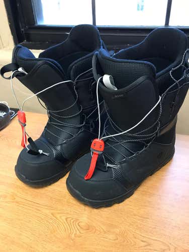 Men’s Burton Moto Snowboard Boots (Used Twice)