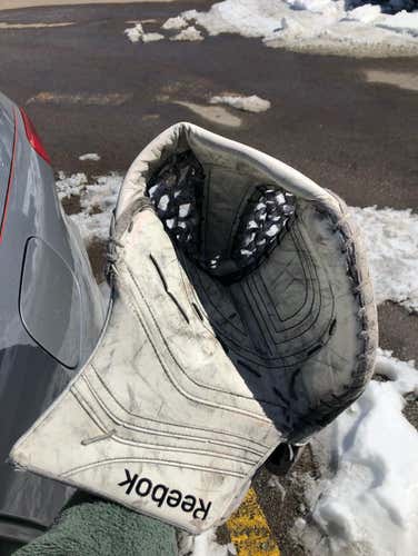 Sold Blocker And Glove