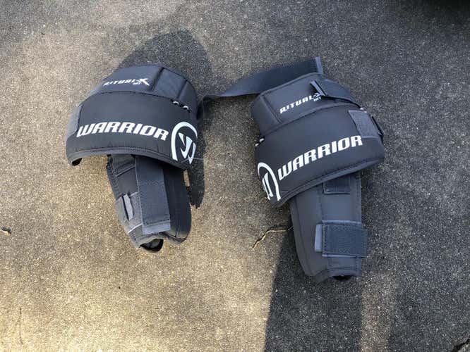 Warrior Intermediate Goalie Knee Guards