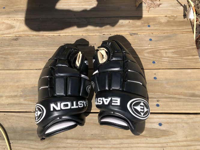 New Easton Synergy 500 Gloves Senior