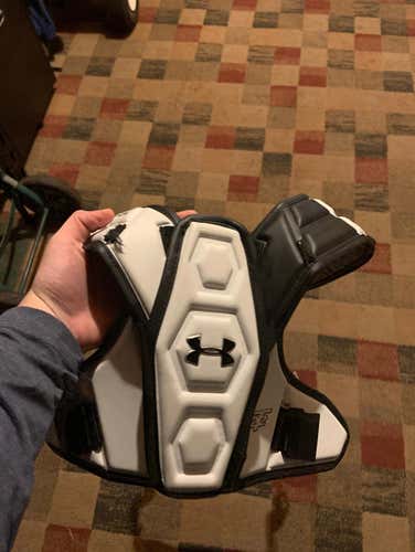 Under Armour 2T2 Liner (comes With Biceps)